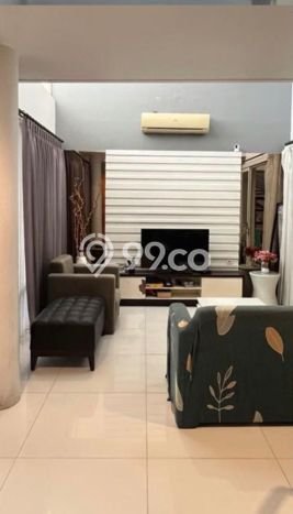 Rumah Siap Pakai area , Surabaya, Luas 162m2m² Bangunan 225m2m² Rumah Siap Pakai area , Surabaya, Luas 162m2m² Bangunan 225m2m²