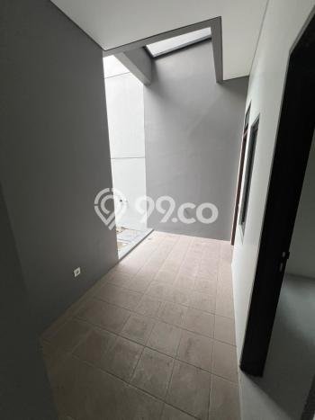 Ready to Use! Luxury House LT 210m2 Desain Elegan di Citraland Ready to Use! Luxury House LT 210m2 Desain Elegan di Citraland