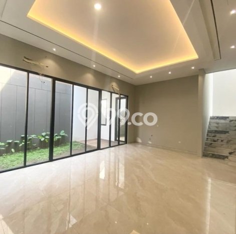 Jual Rumah Mewah Elegan Dengan View Eksklusif di Citraland, Surabaya Jual Rumah Mewah Elegan Dengan View Eksklusif di Citraland, Surabaya