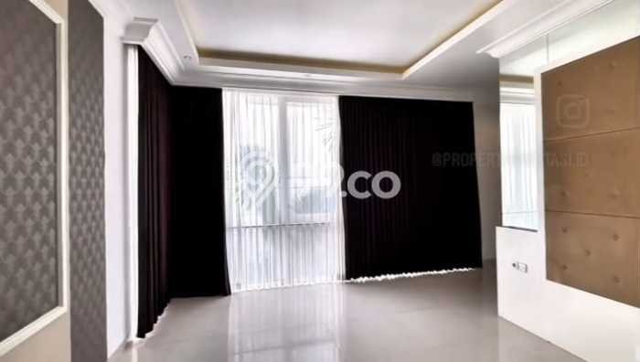 Rumah Kontrakan Surabaya LT 264m2 LB 264m2 Kawasan Pakuwon Indah Rumah Kontrakan Surabaya LT 264m2 LB 264m2 Kawasan Pakuwon Indah
