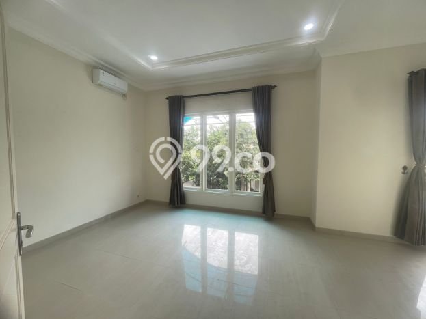 For Sale! Premium House LT 302m2 Desain Modern di Pakuwon Indah For Sale! Premium House LT 302m2 Desain Modern di Pakuwon Indah