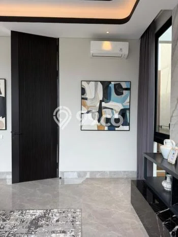 Rumah Eksklusif Siap Huni LT 288m2 di Wiyung, Surabaya Rumah Eksklusif Siap Huni LT 288m2 di Wiyung, Surabaya