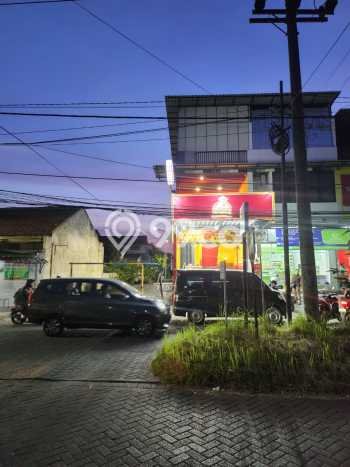 Area Ramai! Ruko Dijual di Benowo untuk Bisnis Luas Bangunan 100m2 Area Ramai! Ruko Dijual di Benowo untuk Bisnis Luas Bangunan 100m2