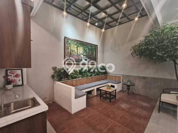 Ready to Use! Luxury House LT 126m2 Desain Modern di Pakuwon Indah Ready to Use! Luxury House LT 126m2 Desain Modern di Pakuwon Indah
