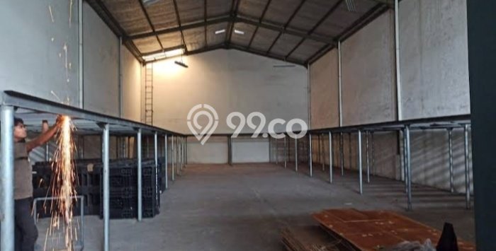 Unit Gudang disewakan di Pulo Gadung Jakarta Timur dengan LT 420m2 / LB 612m2 Unit Gudang disewakan di Pulo Gadung Jakarta Timur dengan LT 420m2 / LB 612m2