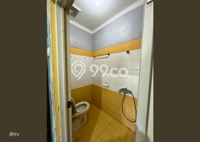 Rumah Luas Asri 10 KT Siap Pakai di Jababeka Bekasi Rumah Luas Asri 10 KT Siap Pakai di Jababeka Bekasi
