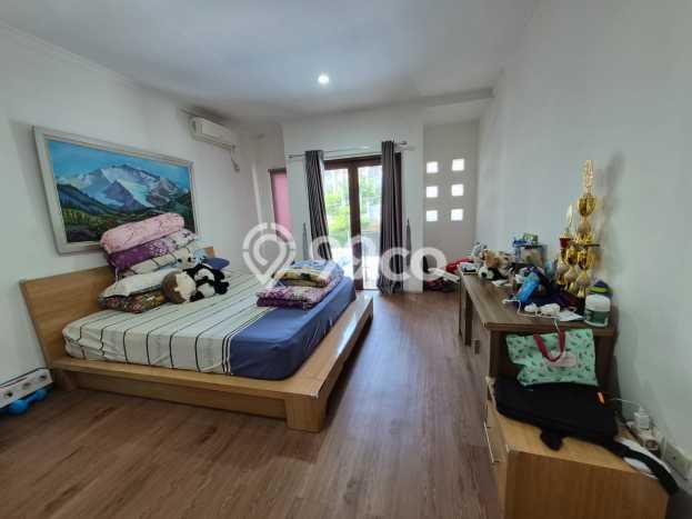 Hunian Elit LB 500m2 Siap Huni Desain Elegan di Cikarang, Bekasi Hunian Elit LB 500m2 Siap Huni Desain Elegan di Cikarang, Bekasi