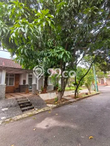 Rumah Strategis Modern Lb 180m2 di Cikarang Selatan, Bekasi Rumah Strategis Modern Lb 180m2 di Cikarang Selatan, Bekasi