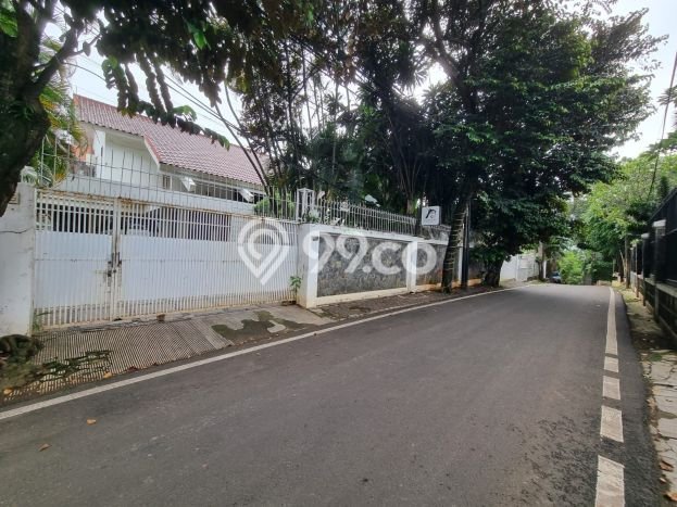 Rumah Mewah LB 475m2 Siap Pakai Desain Elegan di Kemang, Jakarta Selatan Rumah Mewah LB 475m2 Siap Pakai Desain Elegan di Kemang, Jakarta Selatan