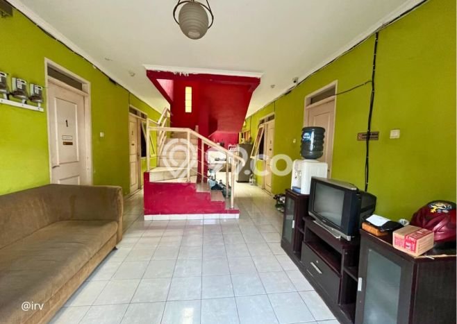 Rumah Luas Asri 10 KT Siap Pakai di Jababeka Bekasi Rumah Luas Asri 10 KT Siap Pakai di Jababeka Bekasi