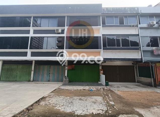 Ruko di Batam Centre, Luas 261m², Kawasan Berkembang, Mainroad Ruko di Batam Centre, Luas 261m², Kawasan Berkembang, Mainroad