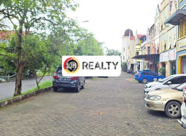 Ruko Kawasan Komersial Kawasan , Luas 221m2m², Jalan Utama Ruko Kawasan Komersial Kawasan , Luas 221m2m², Jalan Utama