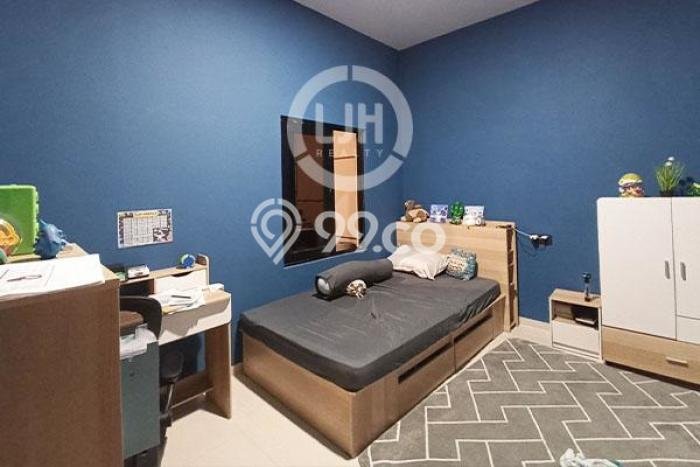 Hunian Strategis 4 KT LB 240m2 Kondisi Bagus di Batam Centre Hunian Strategis 4 KT LB 240m2 Kondisi Bagus di Batam Centre