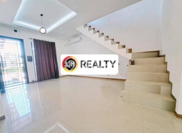 Rumah Minimalis 3 KT LT 105m2 di Batam Centre Rumah Minimalis 3 KT LT 105m2 di Batam Centre