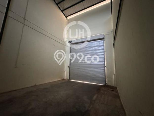 Unit Gudang Paling Strategis di Bengkong Batam dengan LB 250m2 Unit Gudang Paling Strategis di Bengkong Batam dengan LB 250m2