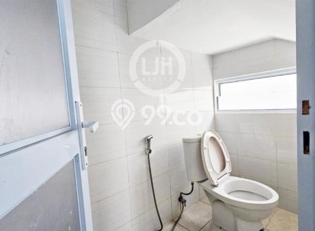 Rumah Strategis Modern Lb 162m2 di Batam Kota, Batam Rumah Strategis Modern Lb 162m2 di Batam Kota, Batam