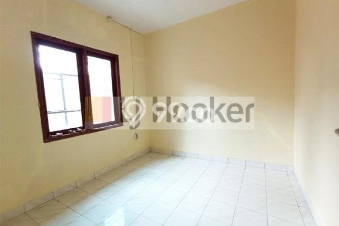 Rumah Terawat di Nagoya, Batam, LT 187m², LB 150m² Rumah Terawat di Nagoya, Batam, LT 187m², LB 150m²