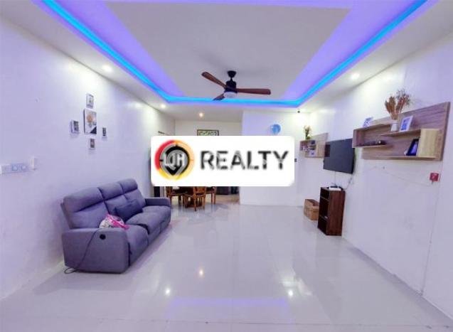 Rumah Modern 3 KT di Tiban Batam Semi Furnished Rumah Modern 3 KT di Tiban Batam Semi Furnished