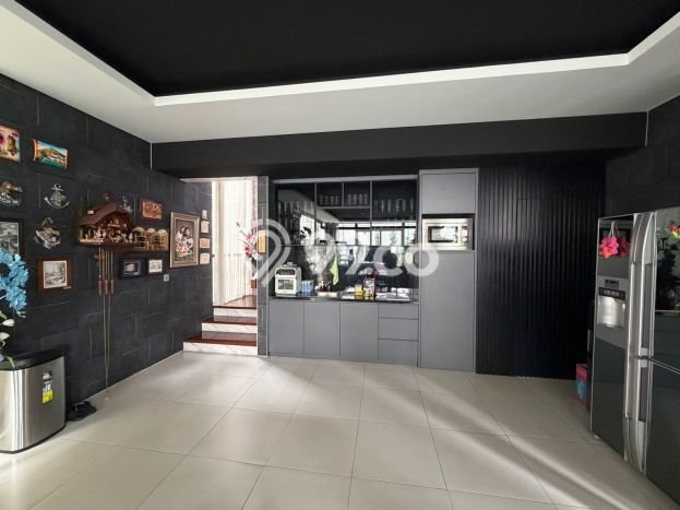 Ready to Use! Luxury House LT 630m2 Desain Modern di Kota Baru Parahyangan Ready to Use! Luxury House LT 630m2 Desain Modern di Kota Baru Parahyangan