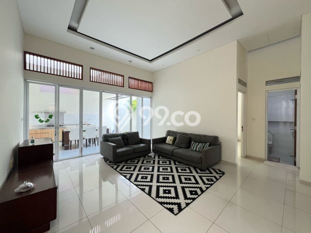 For Sale! Luxury House LT 180m2 Desain Elegan di Kota Baru Parahyangan For Sale! Luxury House LT 180m2 Desain Elegan di Kota Baru Parahyangan