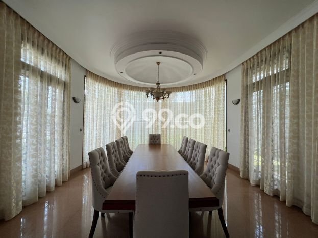Jual Rumah Luas Megah Dengan View Eksklusif di Setiabudi, Bandung Jual Rumah Luas Megah Dengan View Eksklusif di Setiabudi, Bandung