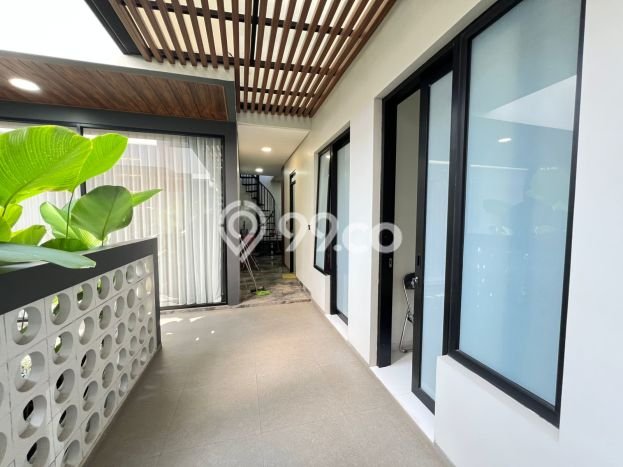 Ready to Use! Luxury House LT 495m2 Desain Elegan di Kota Baru Parahyangan Ready to Use! Luxury House LT 495m2 Desain Elegan di Kota Baru Parahyangan