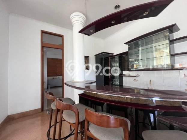 Jual Rumah Luas Megah Dengan View Eksklusif di Setiabudi, Bandung Jual Rumah Luas Megah Dengan View Eksklusif di Setiabudi, Bandung