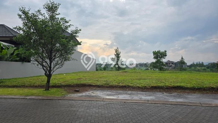 Tanah Dijual di Bandung Seluas 723m2 Strategis Tanah Dijual di Bandung Seluas 723m2 Strategis