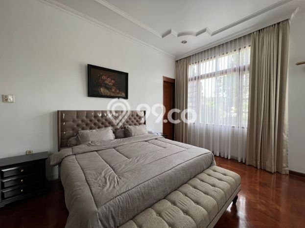 Jual Rumah Luas Megah Dengan View Eksklusif di Setiabudi, Bandung Jual Rumah Luas Megah Dengan View Eksklusif di Setiabudi, Bandung