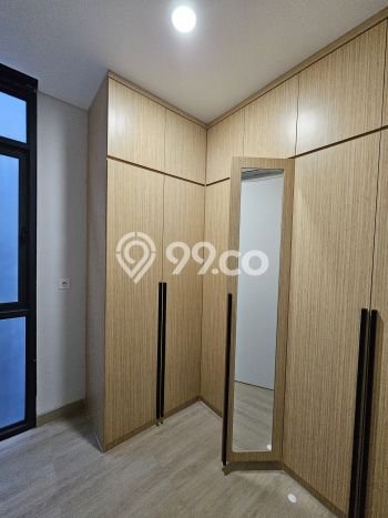 Rumah Elit Modern Siap Huni di BSD Green Wich Tangerang Rumah Elit Modern Siap Huni di BSD Green Wich Tangerang