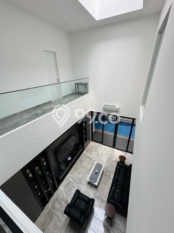 Hunian Mewah LB 720m2 Siap Pakai Desain Elegan di Alam Sutera, Tangerang Hunian Mewah LB 720m2 Siap Pakai Desain Elegan di Alam Sutera, Tangerang