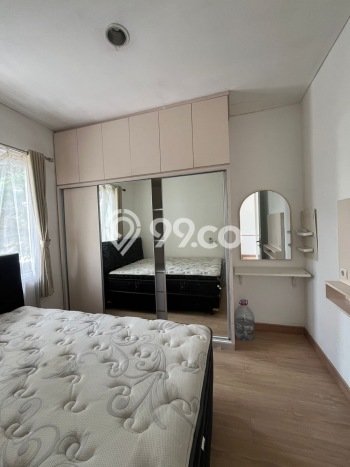 Disewakan! Rumah 3 Kamar Tidur &
2 Kamar Mandi di BSD Green Wich, Tangerang Disewakan! Rumah 3 Kamar Tidur &
2 Kamar Mandi di BSD Green Wich, Tangerang
