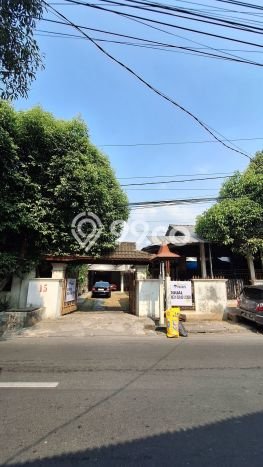 Jual Rumah Luas Elegan Dengan View Eksklusif di Condet, Jakarta Timur Jual Rumah Luas Elegan Dengan View Eksklusif di Condet, Jakarta Timur