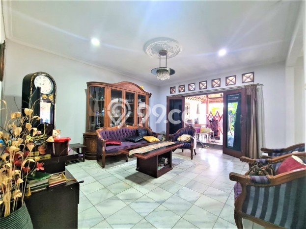 Hunian Elit LB 350m2 Siap Pakai Desain Elegan di Cirendeu, Jakarta Selatan Hunian Elit LB 350m2 Siap Pakai Desain Elegan di Cirendeu, Jakarta Selatan