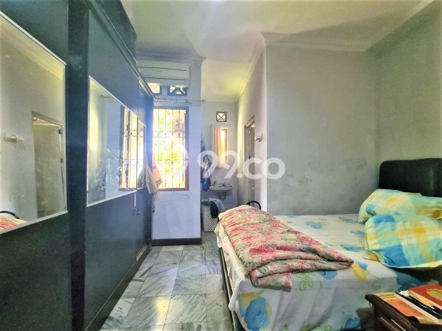 Hunian Elit LB 350m2 Siap Pakai Desain Elegan di Cirendeu, Jakarta Selatan Hunian Elit LB 350m2 Siap Pakai Desain Elegan di Cirendeu, Jakarta Selatan