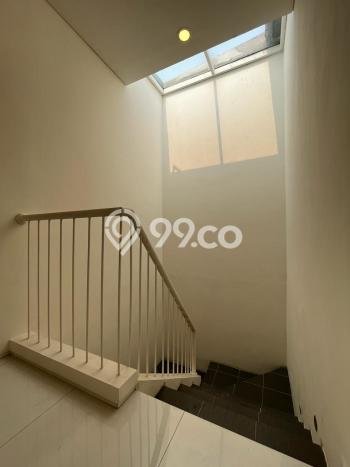 For Sale Rumah 3 Kamar Lokasi Strategis Bagus dan Strategis di Cinere For Sale Rumah 3 Kamar Lokasi Strategis Bagus dan Strategis di Cinere