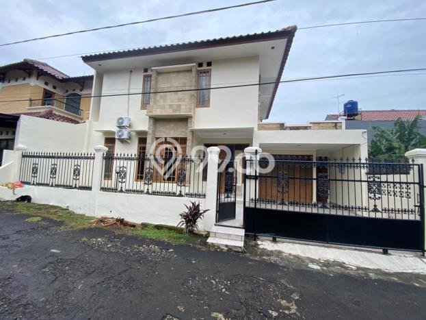 For Sale Rumah Mewah Exclusive di Cinere, Depok For Sale Rumah Mewah Exclusive di Cinere, Depok