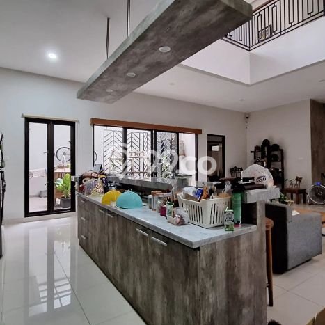 Jual Rumah Mewah Elegan Dengan View Cantik di Cinere, Jakarta Selatan Jual Rumah Mewah Elegan Dengan View Cantik di Cinere, Jakarta Selatan