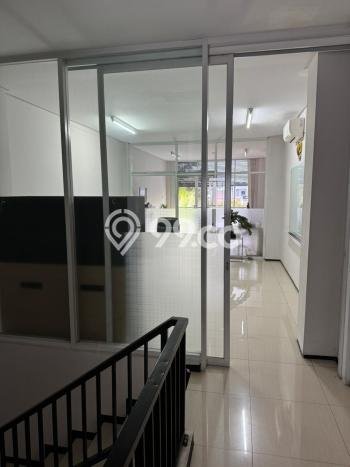 Ruko Disewakan di Area Ramai Kelapa Gading, Jakarta Utara Ruko Disewakan di Area Ramai Kelapa Gading, Jakarta Utara