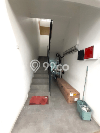 Kost Dijual di Cibubur dengan 17 KT dan Luas 530m2 Kost Dijual di Cibubur dengan 17 KT dan Luas 530m2