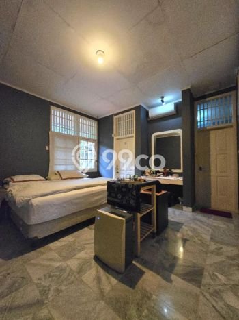 Rumah Mewah LB 352m2 Siap Huni Desain Elegan di Pondok Labu, Jakarta Selatan Rumah Mewah LB 352m2 Siap Huni Desain Elegan di Pondok Labu, Jakarta Selatan