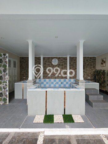 Rumah Strategis dengan Luas Tanah 600m² di Kawasan Senayan, Jakarta Selatan Rumah Strategis dengan Luas Tanah 600m² di Kawasan Senayan, Jakarta Selatan