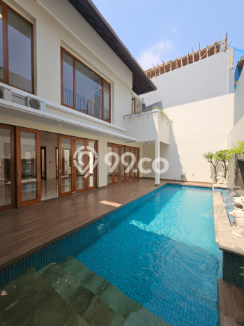Rumah 5 KT 4 KM Fully Furnished di Lokasi Prestisius , Jakarta Selatan Rumah 5 KT 4 KM Fully Furnished di Lokasi Prestisius , Jakarta Selatan