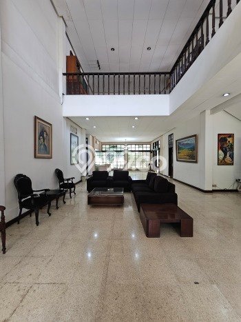 Rumah Elit Modern Siap Huni di Kemang Jakarta Selatan Rumah Elit Modern Siap Huni di Kemang Jakarta Selatan