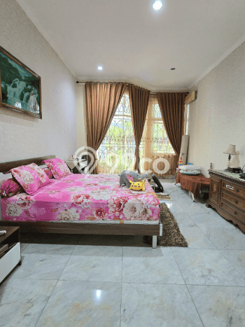 Siap Huni Hunian Elit 6 Kamar di Kebayoran Baru Dekat ke Mana Pun Siap Huni Hunian Elit 6 Kamar di Kebayoran Baru Dekat ke Mana Pun