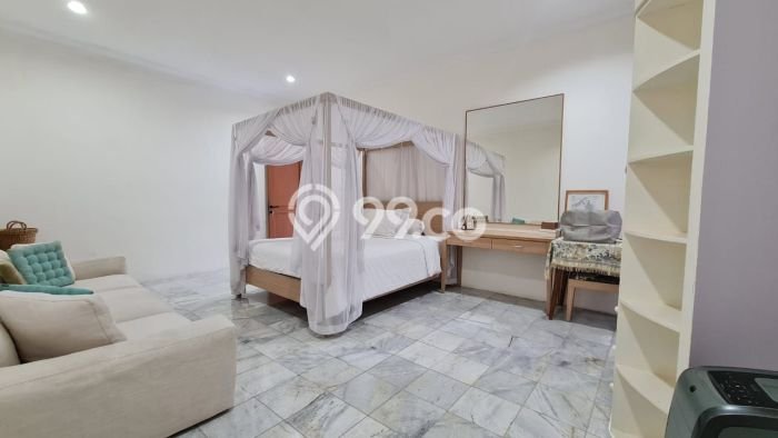 Rumah Luxury Modern Siap Huni di Warung Buncit Jakarta Selatan Rumah Luxury Modern Siap Huni di Warung Buncit Jakarta Selatan