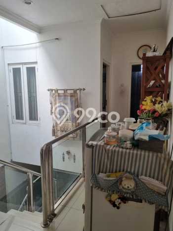 For Sale! Luxury House LT 110m2 Desain Elegan di Gandaria For Sale! Luxury House LT 110m2 Desain Elegan di Gandaria