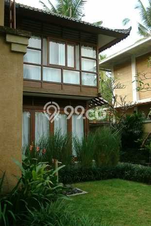 Disewakan Rumah Konsep Modern di Ubud Gianyar dengan 6 KT Disewakan Rumah Konsep Modern di Ubud Gianyar dengan 6 KT
