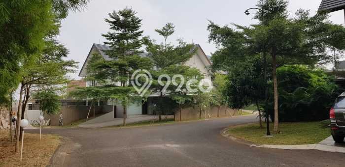 Rumah Luxury Modern Tanpa Renovasi di Veteran Jakarta Selatan Rumah Luxury Modern Tanpa Renovasi di Veteran Jakarta Selatan