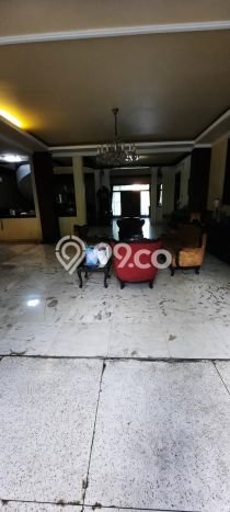 Rumah Luxury Modern Tanpa Renovasi di Fatmawati Jakarta Selatan Rumah Luxury Modern Tanpa Renovasi di Fatmawati Jakarta Selatan